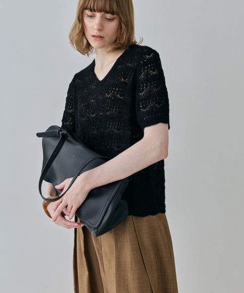 flaeu(フラユ)の「Eyelet Lace Knit Pullover(ニット/セーター・レディース・ブラック/アイボリー・FREE)」の15枚目の写真