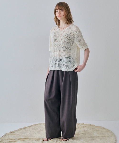 flaeu(フラユ)の「Eyelet Lace Knit Pullover(ニット/セーター・レディース・ブラック/アイボリー・FREE)」の8枚目の写真