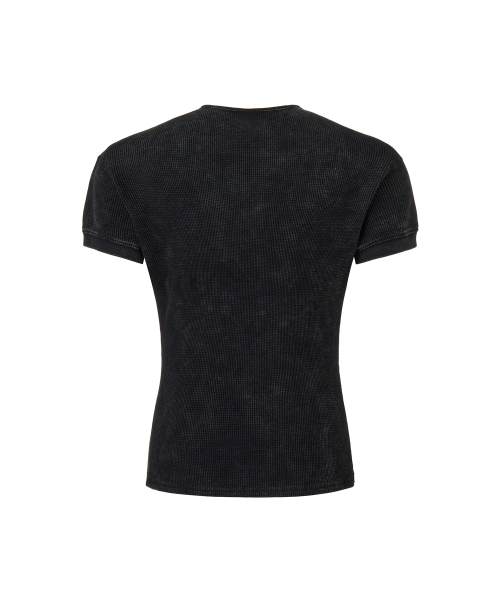 MIHAK（ミハク）の「[無地Ver.] ウォッシュドワッフルヘンリーネックTシャツ (ブラック)（Tシャツ/カットソー・メンズ・その他・1/4/3/2）」の6枚目の写真