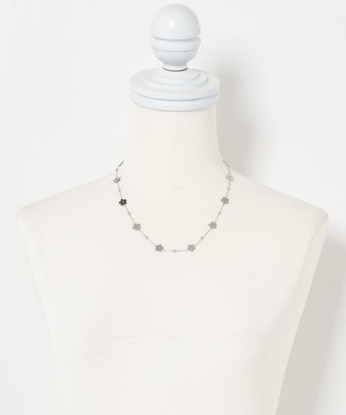 URBAN RESEARCH Sonny Label（アーバンリサーチサニーレーベル）の「ステンレスフラワーチェーンネックレス（ネックレス・レディース・ゴールド/シルバー・ONE）」の4枚目の写真