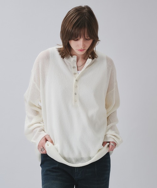 SELLE GLANT（セレグランテ）の「HENLEY NECK LINEN MIX MESH KNIT / ヘンリーネックリネンミックスメッシュニット（ニット/セーター・メンズ・ダークグレー/オフホワイト・SMALL/MEDIUM/LARGE）」の18枚目の写真