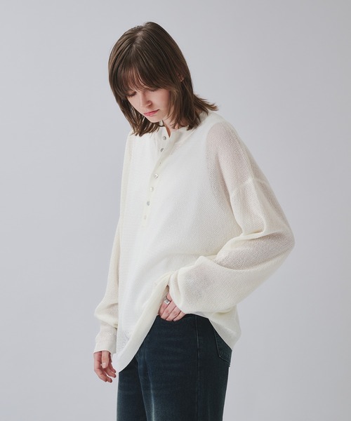 SELLE GLANT（セレグランテ）の「HENLEY NECK LINEN MIX MESH KNIT / ヘンリーネックリネンミックスメッシュニット（ニット/セーター・メンズ・ダークグレー/オフホワイト・SMALL/MEDIUM/LARGE）」の19枚目の写真