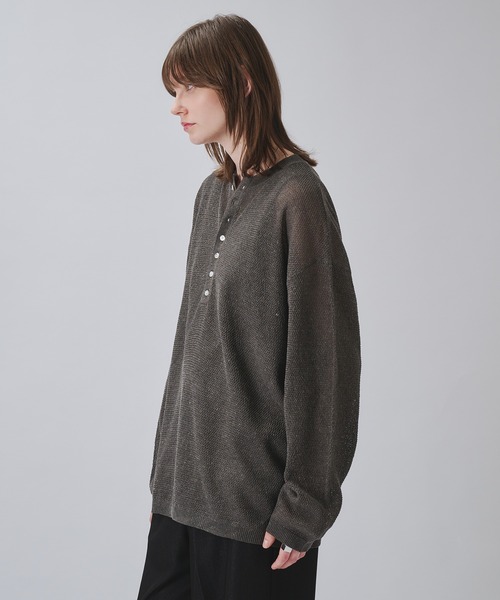 SELLE GLANT（セレグランテ）の「HENLEY NECK LINEN MIX MESH KNIT / ヘンリーネックリネンミックスメッシュニット（ニット/セーター・メンズ・ダークグレー/オフホワイト・SMALL/MEDIUM/LARGE）」の6枚目の写真