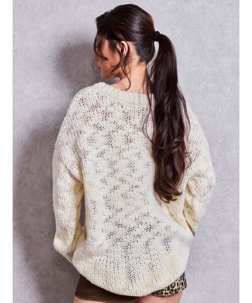 GYDA(ジェイダ)の「ローゲージVネックニットチュニック(ニット/セーター・レディース・オフホワイト/ブルー/ブラック・FREE)」の6枚目の写真