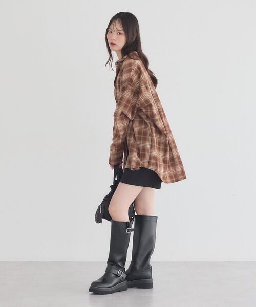 earth music&ecology(アースミュージックアンドエコロジー)の「チェックリラックスシャツ(シャツ/ブラウス・レディース・ブラウン/ブラック/ベージュ・FREE)」の10枚目の写真
