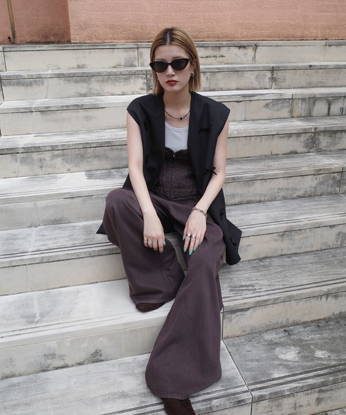 Ameri(アメリ)の「BACK CROSS DENIM ROMPERS(つなぎ/オールインワン・レディース・ブラウン/ブルー・SMALL/MEDIUM/X-SMALL)」の21枚目の写真