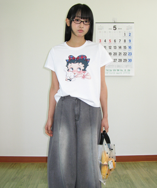 RONRON(ロンロン)の「BETTY BOOP RIBBON APPLIQUE CROP T SHIRT WHITE(Tシャツ/カットソー・レディース・その他・FREE)」の3枚目の写真