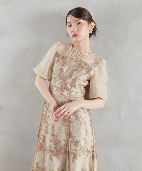 Kana(カナ)の「花柄刺繍バックリボンAラインドレス パーティー 結婚式 お呼ばれ オケージョン(ドレス・レディース・イエロー/ブラック/ブルー系その他/ピンクベージュ・M)」の3枚目の写真