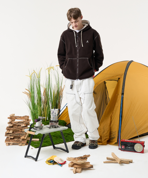 AECA（エイカ）の「AECA EVERLIGHT FLEECE ZIP UP HOODIE-BROWN（その他アウター・レディース・その他・S/M/L）」の3枚目の写真