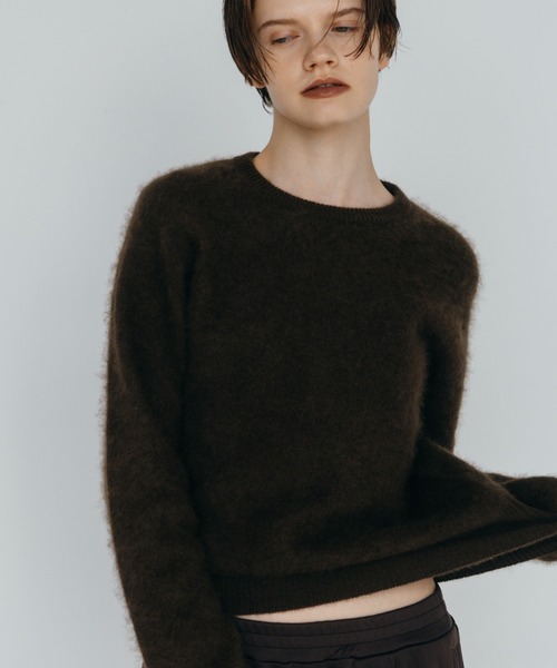 CREDONA(クレドナ)の「MINK FINISH CREW-NECK KNIT TOP/ミンクフィニッシュクルーネックニット(ニット/セーター・レディース・ブラウン/ピンク/グレー/イエロー・FREE)」の18枚目の写真