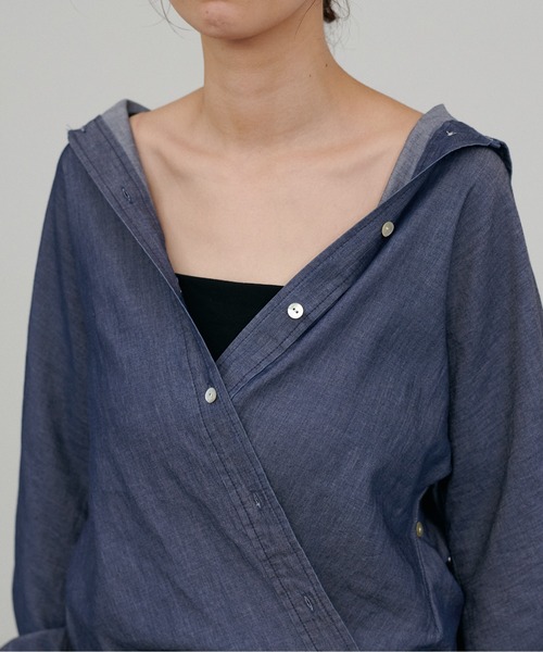 LARUTA（ラルータ）の「【LARUTA】ドルマンショルダーシアーデニムシャツ（シャツ/ブラウス・レディース・ブルー系その他2/ブルー・FREE）」の12枚目の写真