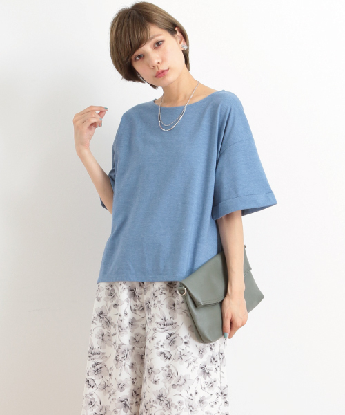 earth music&ecology(アースミュージックアンドエコロジー)の「フレアスリーブカットプルオーバー(Tシャツ/カットソー・レディース・オレンジ/ネイビー/オフホワイト/LT.Gray/ブルー・FREE)」の4枚目の写真