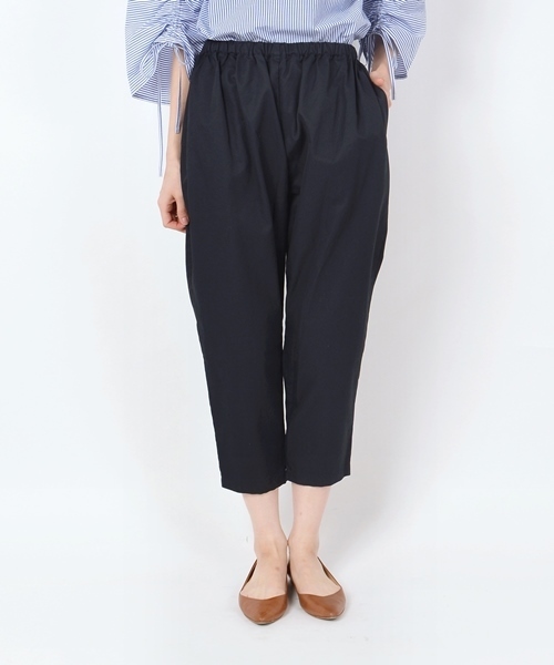 SHIPS Days（シップスデイズ）の「STAMP AND DIARY:ギャザー テーパード パンツ◇（その他パンツ・レディース・オリーブ/ネイビー・S～Ｍ/M～Ｌ）」の3枚目の写真