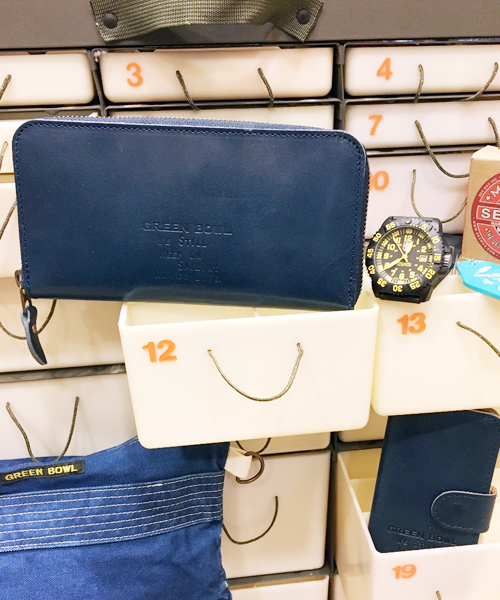 GREEN BOWL（グリーンボウル）の「GREEN BOWL Leather Wallet/グリーンボウルレザーウォレット（財布・メンズ・ネイビー/カーキ/ブラウン系その他/キャメル・FREE）」の16枚目の写真