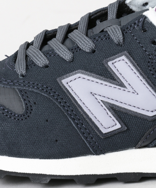 NEW BALANCE(ニューバランス)の「 UR NEW BALANCE WR996(スニーカー・レディース・グレー/ブラック・24/23.5/24.5)」の12枚目の写真