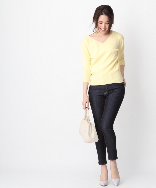 Andemiu（アンデミュウ）の「【取り外し可能なバックアクセ付き】アクセツキＶネックニット８分袖750669（ニット/セーター・レディース・イエロー/ライトブルー/ホワイト/ライトグレー・FREE）」の8枚目の写真