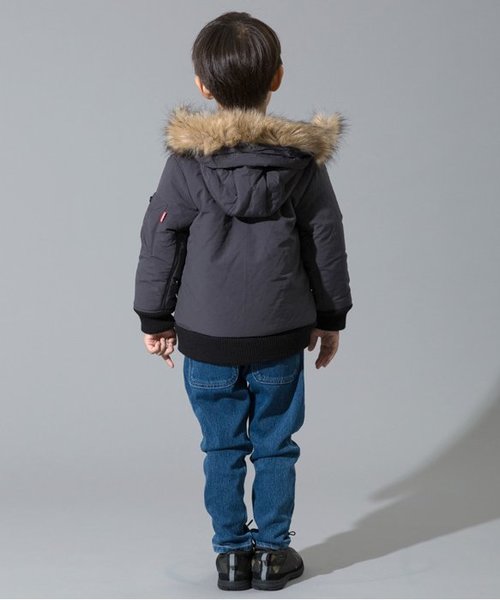 BREEZE（ブリーズ）の「中綿ジャンパー（その他アウター・キッズ・ベージュ/ネイビー/チャコール・100/110/120/130/140/80/90）」の6枚目の写真