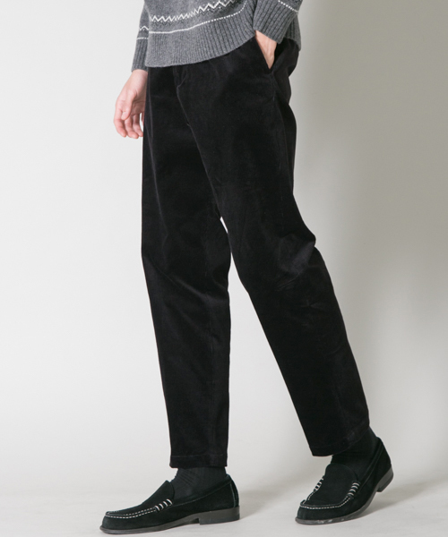 URBAN RESEARCH(アーバンリサーチ)の「ストレッチコーデュロイタックパンツ(その他パンツ・メンズ・ブラック/カーキ・MEDIUM/LARGE)」の1枚目の写真