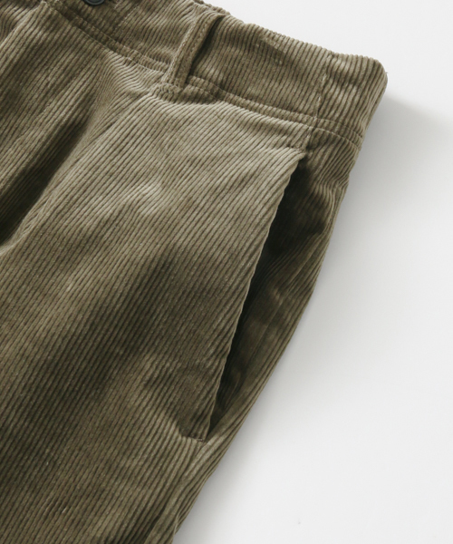 URBAN RESEARCH(アーバンリサーチ)の「ストレッチコーデュロイタックパンツ(その他パンツ・メンズ・ブラック/カーキ・MEDIUM/LARGE)」の14枚目の写真