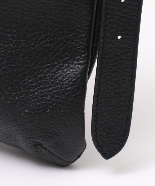 ABAHOUSE（アバハウス）の「レザーショルダーバッグ（ショルダーバッグ・メンズ・ブラック・フリー）」の9枚目の写真