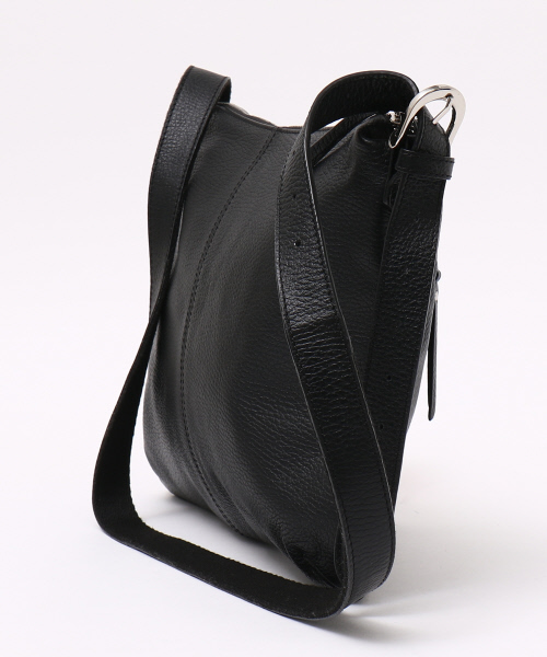 ABAHOUSE（アバハウス）の「レザーショルダーバッグ（ショルダーバッグ・メンズ・ブラック・フリー）」の10枚目の写真