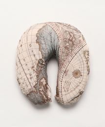 WORLD TRUNK（ワールドトランク）の「低反発枕（トラベルグッズ）」