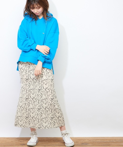 natural couture（ナチュラルクチュール）の「キーネック裏毛パーカー（Tシャツ/カットソー・レディース・ブラック/ベージュ/オフホワイト/ブルー・FREE）」の14枚目の写真