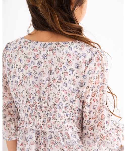 Bebe フラワー 膝下丈 セール ワンピース 90 150 ワンピース シャーリング プリント 膝下丈 袖フリル Bebe ベベ のファッション プリント 袖フリル