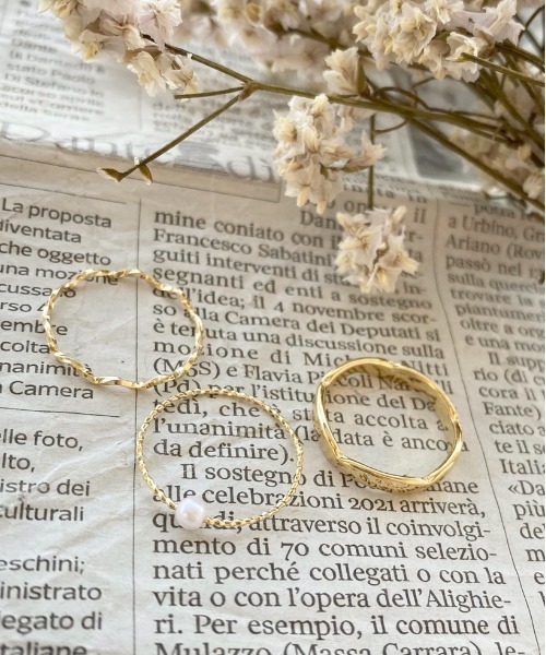 apres jour（アプレジュール）の「【apres jour×ARIAZ】アソート３セットリング（リング・レディース・ゴールド系その他2/シルバー系その他3/ゴールド/シルバー/シルバー系その他2/ゴールド系その他3・FREE）」の6枚目の写真