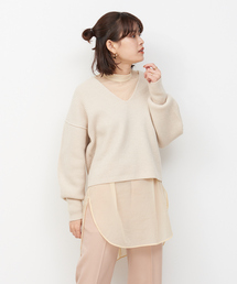 Vネックショートニット