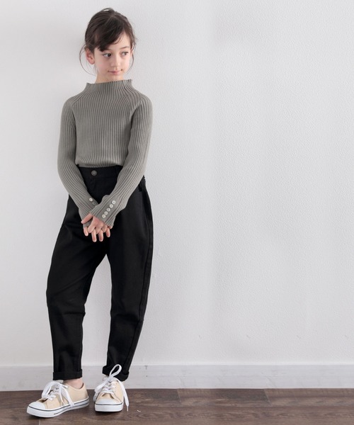 classicalelf(クラシカルエルフ)の「キッズ ゆるっと穿くルーズバルーンの無地テーパードパンツ(フルレングス)(デニムパンツ・キッズ・ブラック/ナチュラル/ワンウォッシュ・110/120/130/140/150)」の4枚目の写真