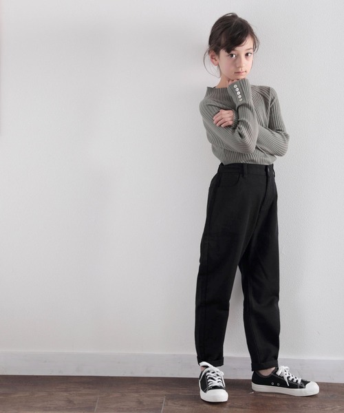 classicalelf(クラシカルエルフ)の「キッズ ゆるっと穿くルーズバルーンの無地テーパードパンツ(フルレングス)(デニムパンツ・キッズ・ブラック/ナチュラル/ワンウォッシュ・110/120/130/140/150)」の6枚目の写真