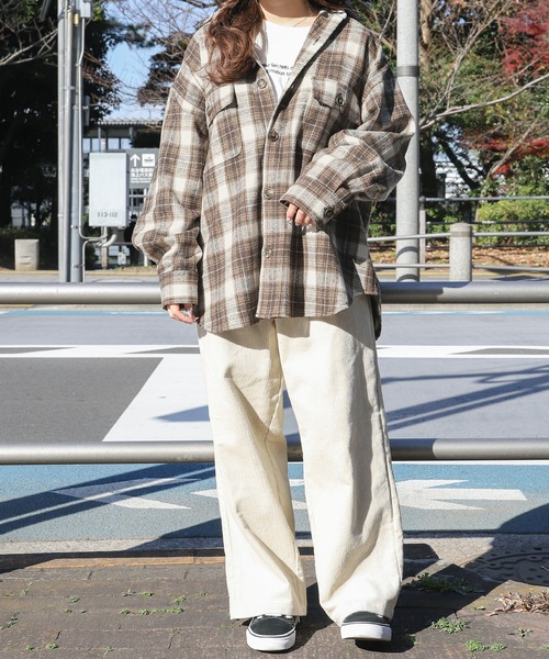 PairPair(ペアペア)の「バックロゴオーバーチェックシャツ(ユニセックス)(シャツ/ブラウス・レディース・ブラウン/レッド/ブラック/ベージュ・FREE)」の19枚目の写真