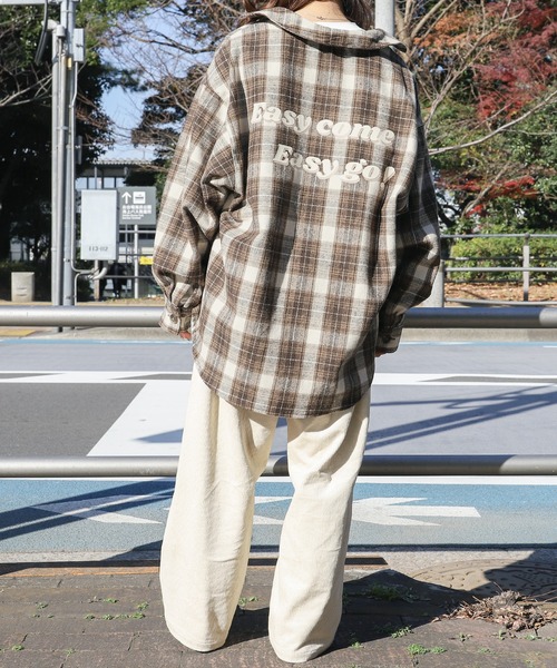 PairPair(ペアペア)の「バックロゴオーバーチェックシャツ(ユニセックス)(シャツ/ブラウス・レディース・ブラウン/レッド/ブラック/ベージュ・FREE)」の20枚目の写真