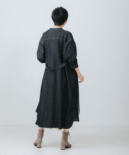 【Ganni】関税込★ブラック ミディシャツワンピース ルーシュ入 日本製]バンドカラーシャツワンピース(ワンピース) | GIANNI LO