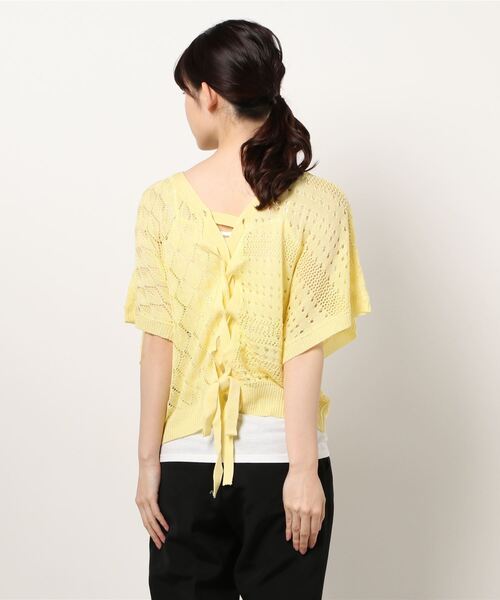 INTERPLANET（インタープラネット）の「【ＷＥＢ限定】透かし編ＢＡＣＫレースアップ＋キャミセット（ニット/セーター・レディース・サックスブルー/イエロー/オフホワイト・FREE）」の6枚目の写真