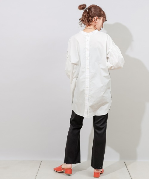 DISCOAT（ディスコート）の「【前後2WAY】ハシゴレース袖ボリュームチュニック（シャツ/ブラウス・レディース・オフホワイト/ブラック/オレンジ・FREE）」の8枚目の写真