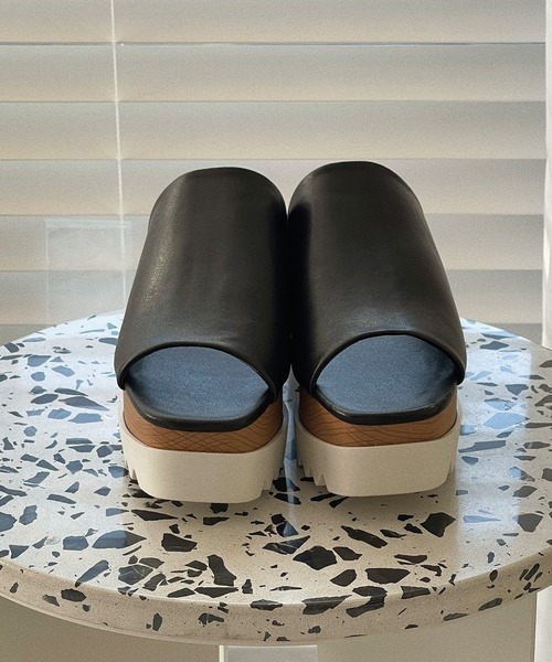 etade(エタード)の「【etade】shark sole sandal etds2(サンダル・レディース・ブラック/アイボリー・38/39/35/36/37)」の18枚目の写真