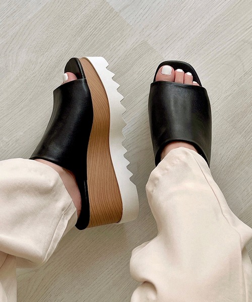etade(エタード)の「【etade】shark sole sandal etds2(サンダル・レディース・ブラック/アイボリー・38/39/35/36/37)」の13枚目の写真