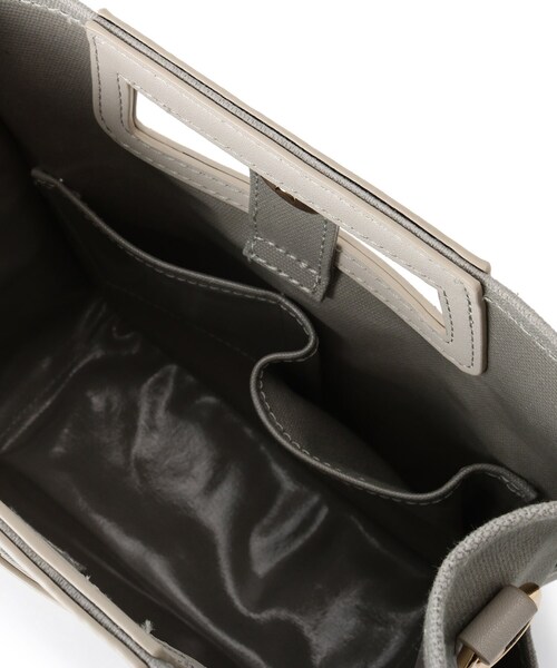 pink adobe（ピンクアドベ）の「◆【2WAY】パイピング スクエアショルダーバッグ（ショルダーバッグ・レディース・ブラック/グレー系/ブラウン系/サンドベージュ・00）」の15枚目の写真