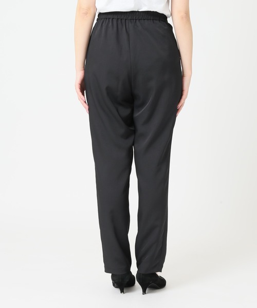 JOURNAL STANDARD（ジャーナルスタンダード）の「シルキーツイルテーパードパンツ◆（その他パンツ・レディース・ピンク/カーキ/ブラック・36/38）」の17枚目の写真