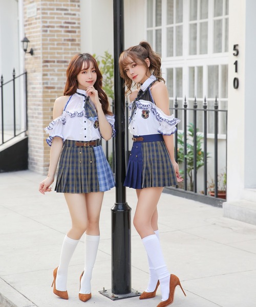 Malymoon（マリームーン）の「オフショルフリル制服コスプレ