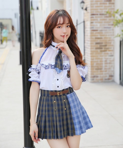 Malymoon（マリームーン）の「オフショルフリル制服コスプレ
