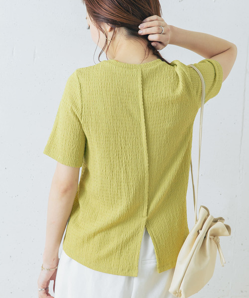 URBAN RESEARCH ROSSO（アーバンリサーチロッソ）の「バックスリットリンクルTシャツ（Tシャツ/カットソー・レディース・ブラック/ベージュ/グリーン系その他・FREE）」の3枚目の写真