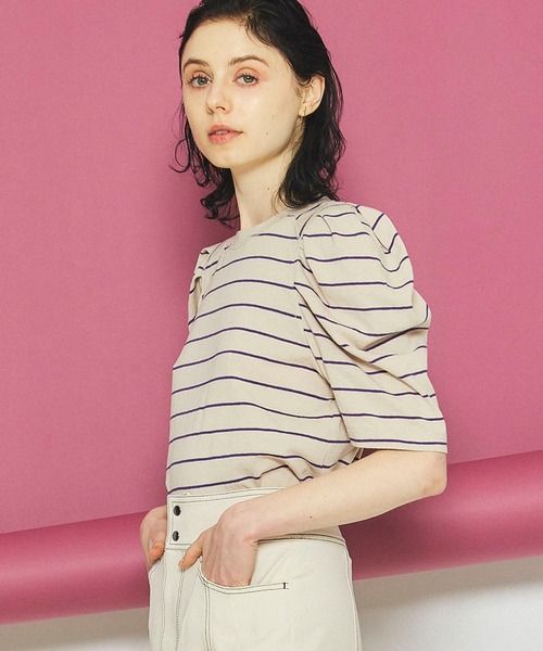 INella（イネラ）の「【INella(イネラ)】ボーダータックショルダートップス（Tシャツ/カットソー・レディース・ブラック/パープル/ベージュ・FREE）」の2枚目の写真