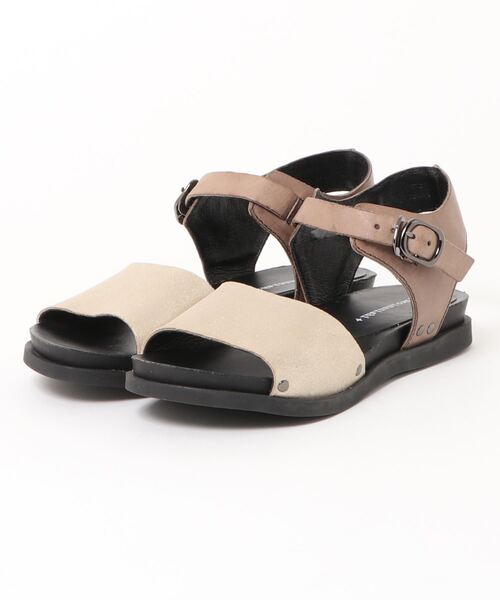 yuko imanishi +(ユウコイマニシプラス)の「yuko imanishi+ ユウコ イマニシ カラーコンビフッドベッドフラットサンダル(サンダル・メンズ・マスタード/ライトグレー/ゴールド・35/36/38/39/37)」の3枚目の写真