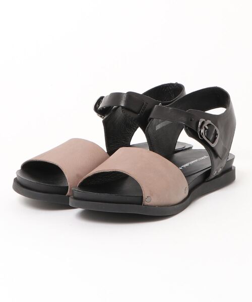 yuko imanishi +(ユウコイマニシプラス)の「yuko imanishi+ ユウコ イマニシ カラーコンビフッドベッドフラットサンダル(サンダル・メンズ・マスタード/ライトグレー/ゴールド・35/36/38/39/37)」の2枚目の写真