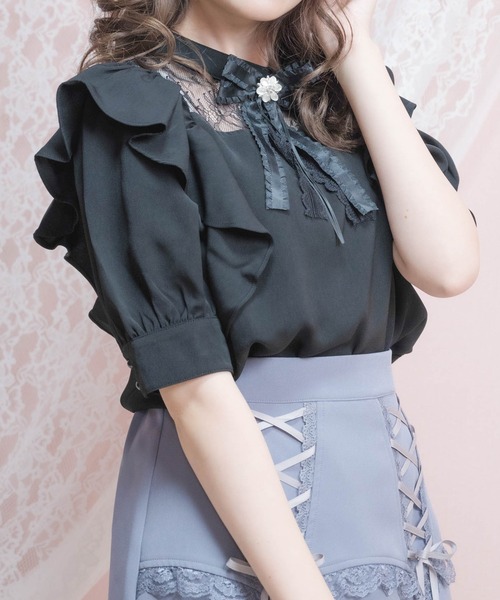 ROJITA(ロジータ)の「デコルテ開きラッフルブラウス(シャツ/ブラウス・レディース・パープル/ホワイト/ブラック・FREE)」の9枚目の写真