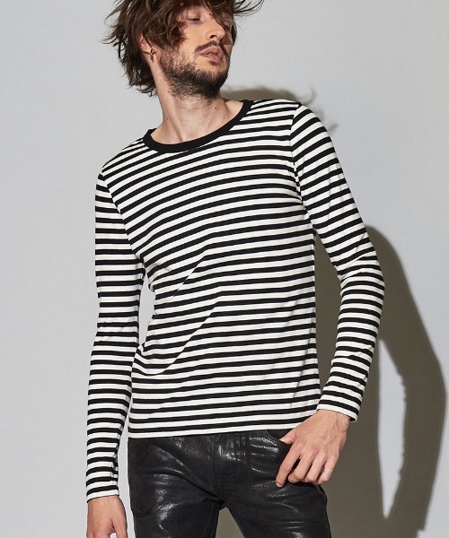 NO ID.（ノーアイディ）の「mlt3456-ボーダーロンＴ（Tシャツ/カットソー・メンズ・ブラック×グレー/ブラック×レッド/ホワイト×ブラック/ブラック×パープル・1/2）」の3枚目の写真