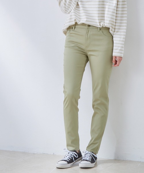 Honeys（ハニーズ）の「スリムカラースキニー（股下６７ｃｍ）（その他パンツ・レディース・カーキ/ブラウン/ネイビー/ライトベージュ/ブラック/ピンク系その他/アイボリー/ライトカーキ/スミクロ・SS/S/M/LL/L）」の7枚目の写真